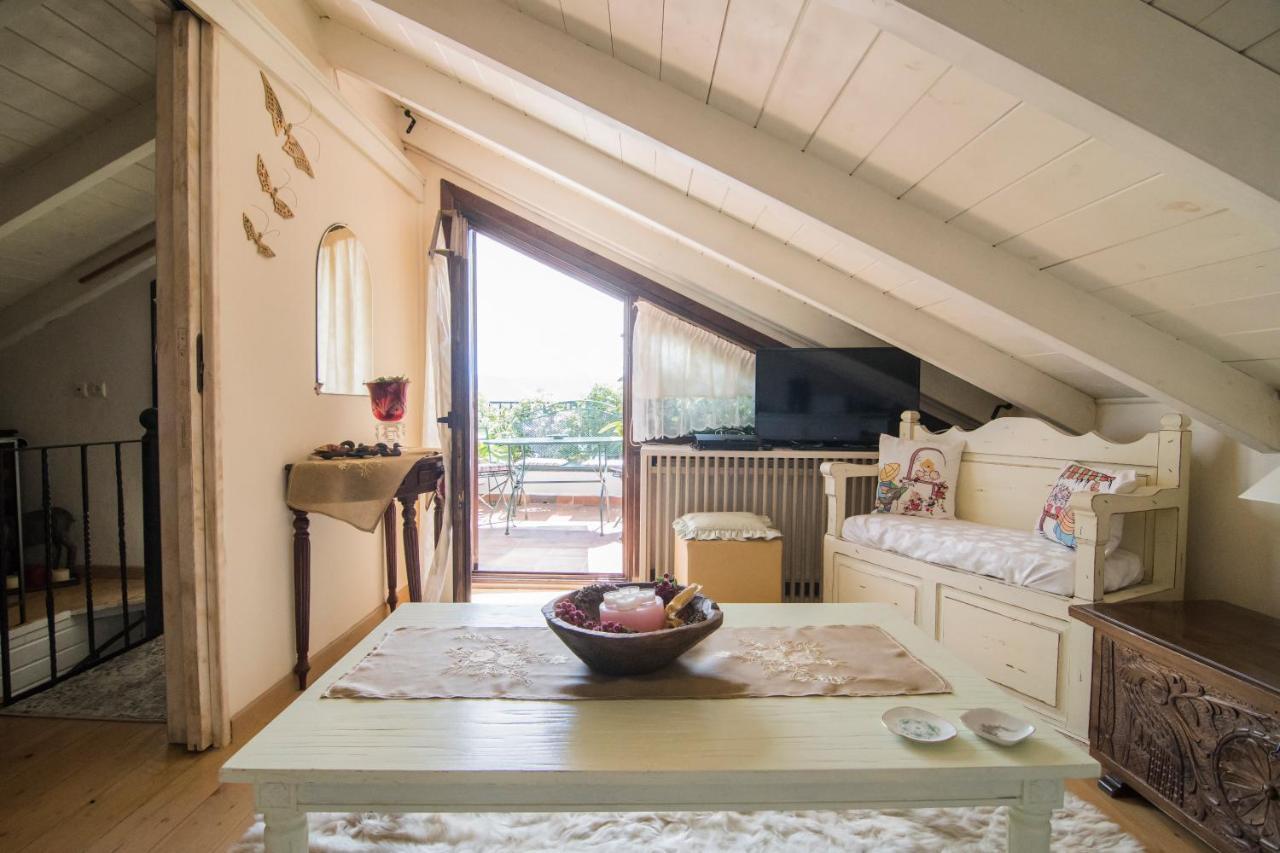 Cozy Attic Apartment Arachova Exterior photo